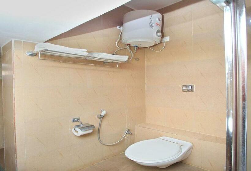 غرفة ديلوكس ثلاثية, Bota Royal