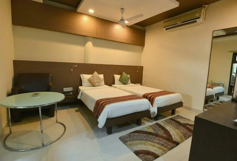اتاق اجرایی, Dibrugarh Club House