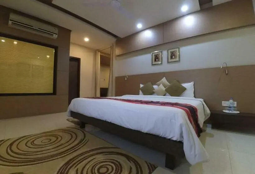 سوییت, Dibrugarh Club House