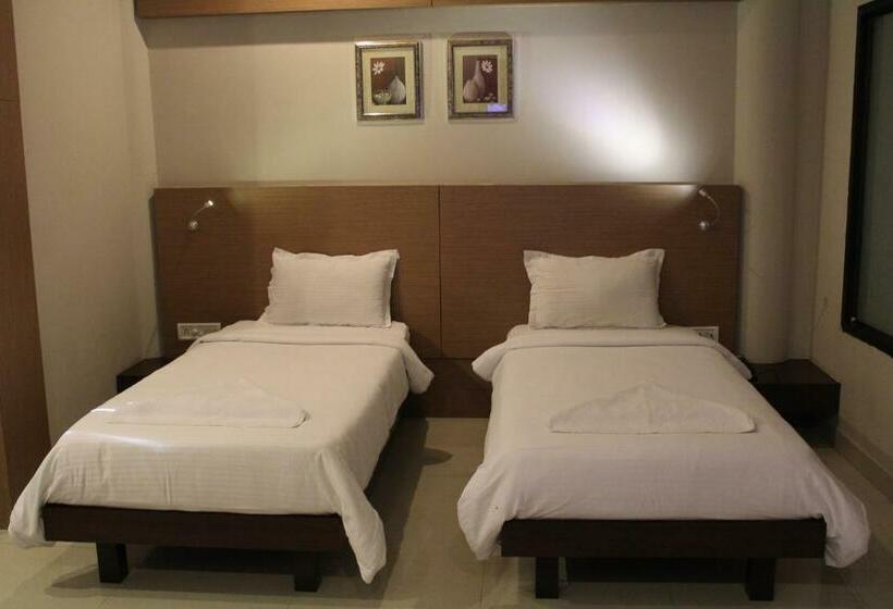 اتاق استاندارد, Dibrugarh Club House