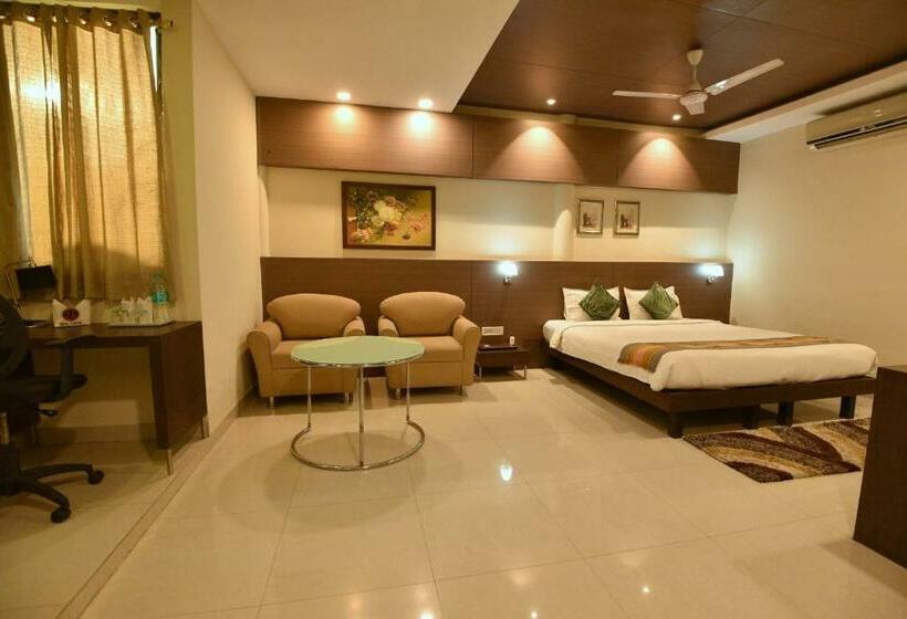 اتاق استاندارد, Dibrugarh Club House