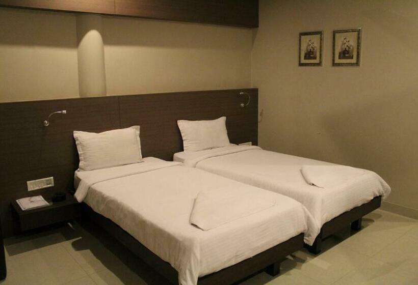 اتاق اجرایی, Dibrugarh Club House