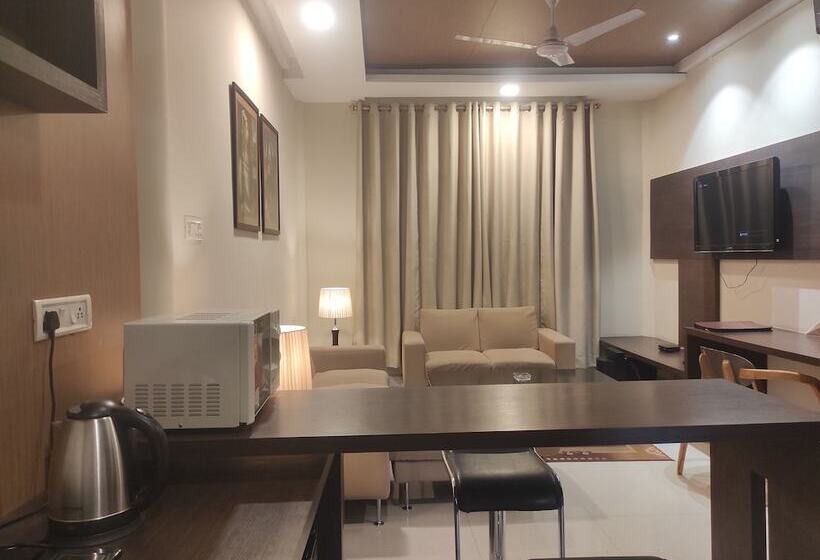 اتاق اجرایی, Dibrugarh Club House