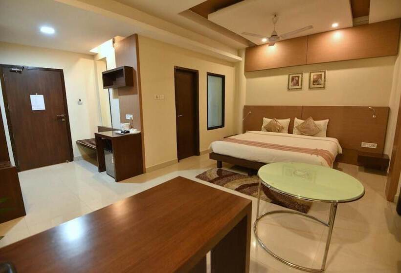 سوییت, Dibrugarh Club House