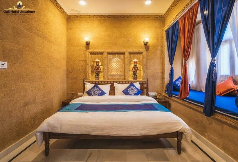 اتاق لوکس خانوادگی, Gaji Hotel Jaisalmer