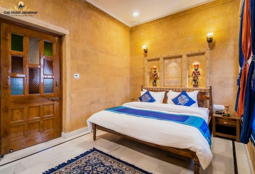 اتاق لوکس خانوادگی, Gaji Hotel Jaisalmer