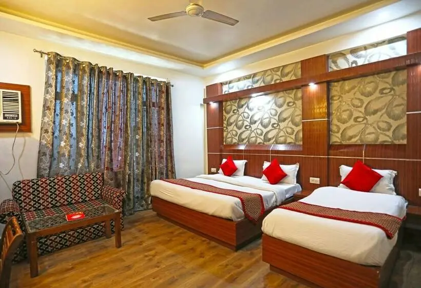 ファミリールーム, Jagdish Residency