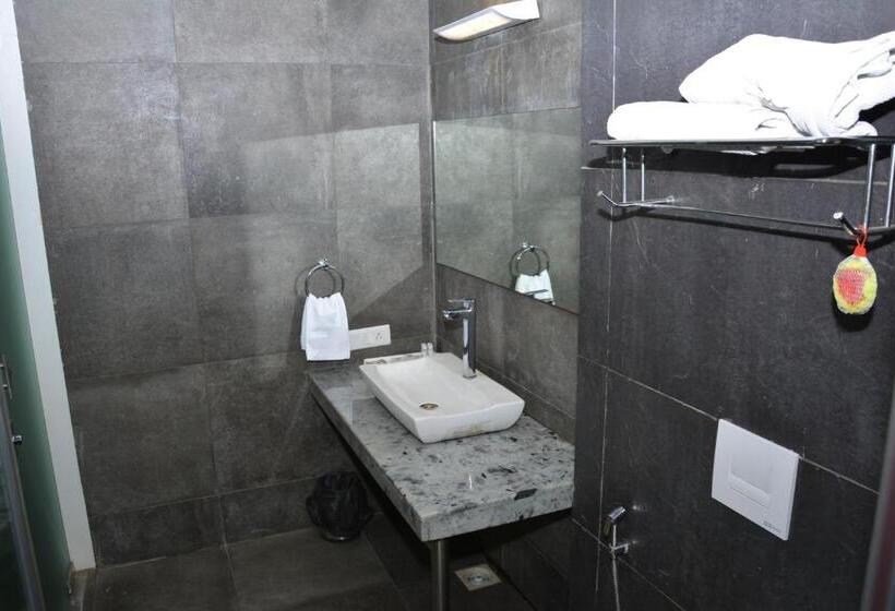 Suite, K Tree A Boutique