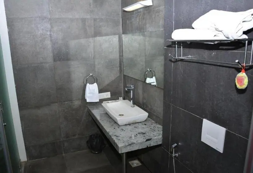 Suite, K Tree   A Boutique