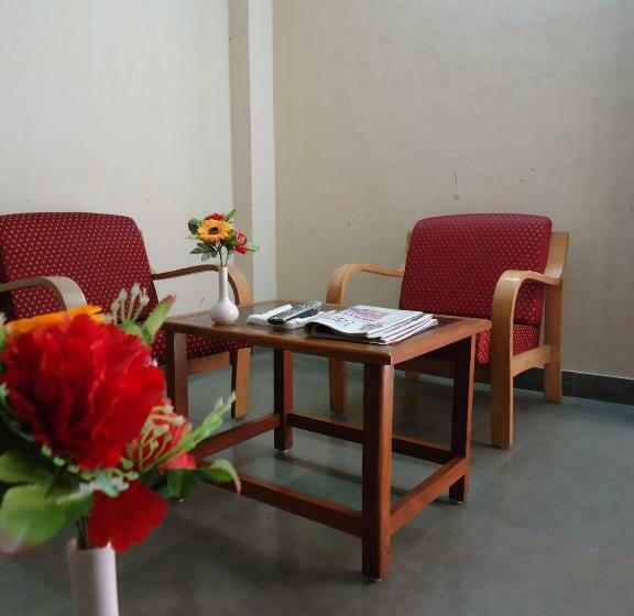 Camera Deluxe, Krishna