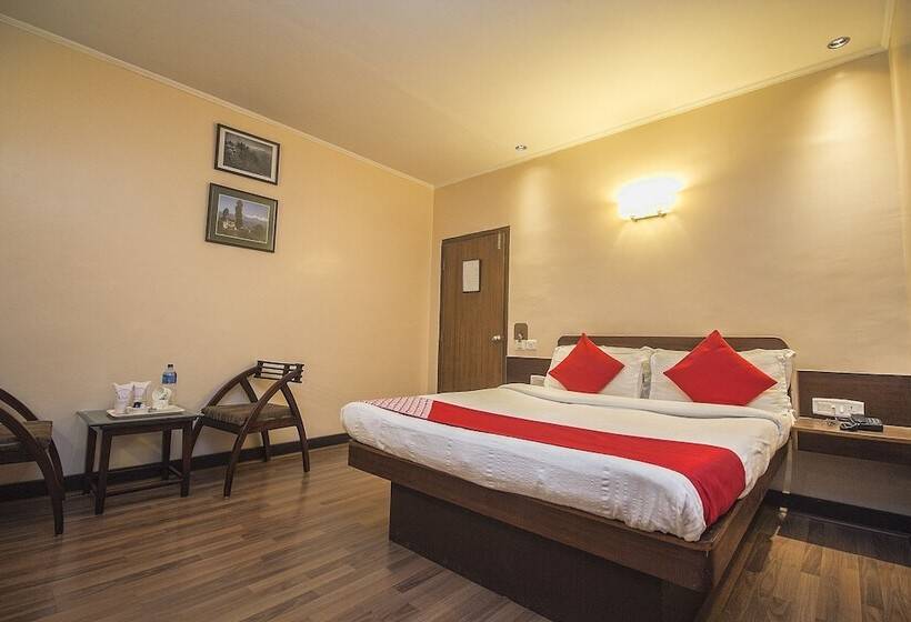 Quarto Deluxe, Muscatel Spring Burn   100 Mts From Mall Road