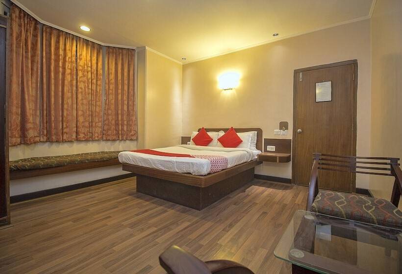 Quarto Deluxe, Muscatel Spring Burn   100 Mts From Mall Road