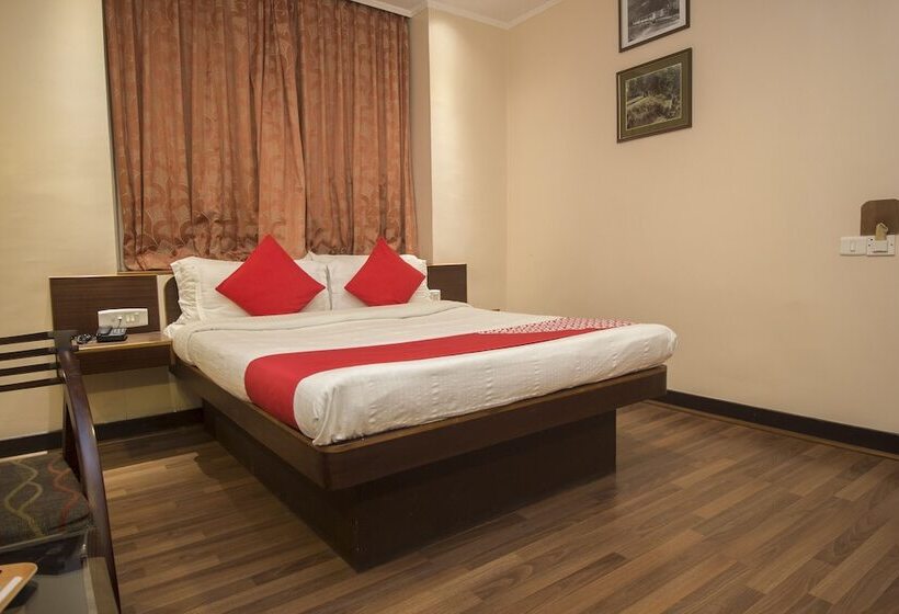 Quarto Deluxe, Muscatel Spring Burn   100 Mts From Mall Road