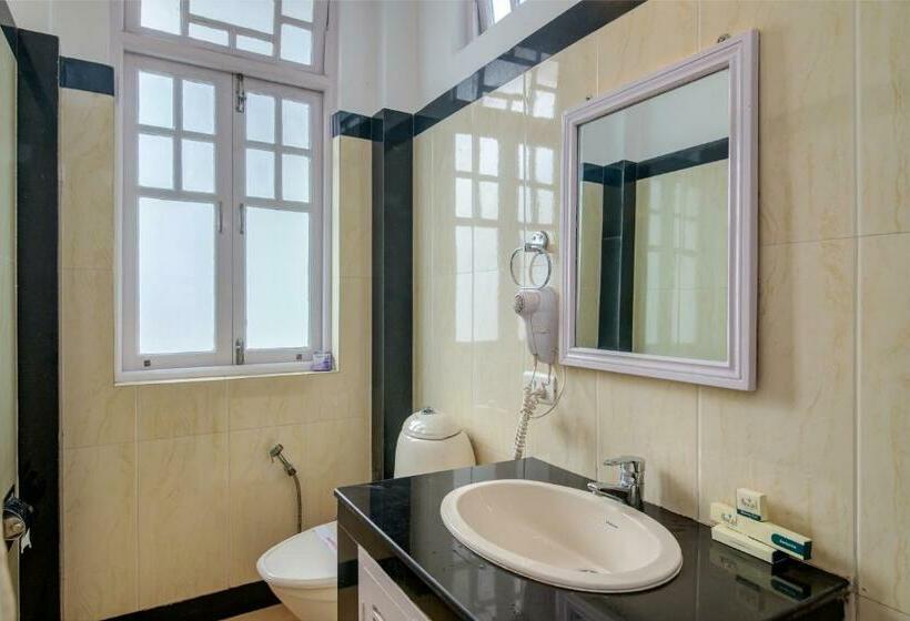 Quarto Deluxe, Muscatel Spring Burn   100 Mts From Mall Road