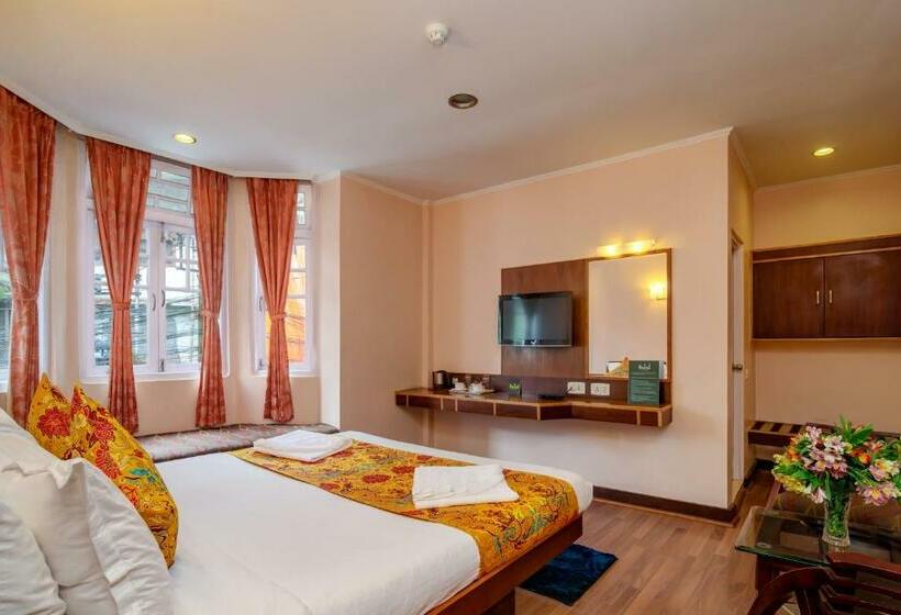 Quarto Deluxe, Muscatel Spring Burn   100 Mts From Mall Road