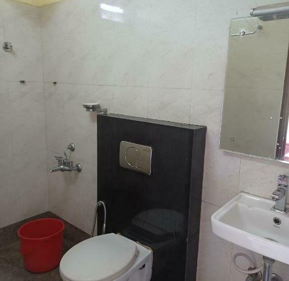 غرفة إقتصادية, Pranav 4 Seasons