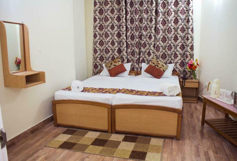 デラックスルーム, Renam