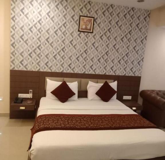 חדר פרמיום, The Contour