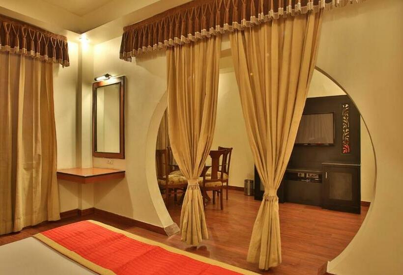 سوییت, The Grand Chandiram