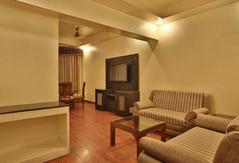 سوییت, The Grand Chandiram