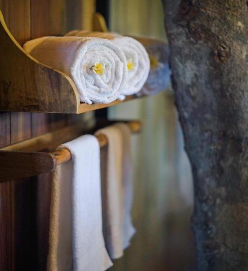 １ベッドルームハウス, Pepper Trail