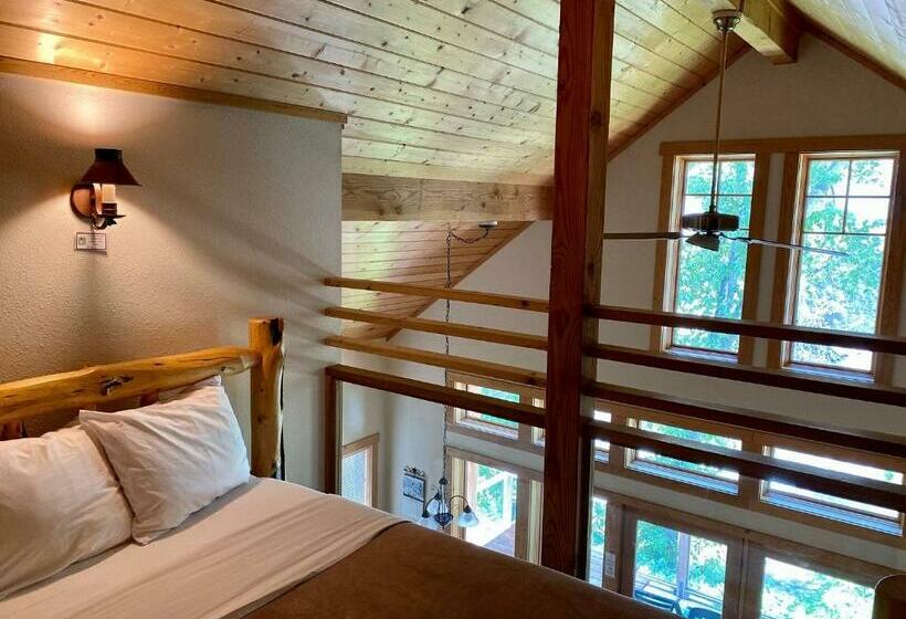 오두막, River's Edge Resort