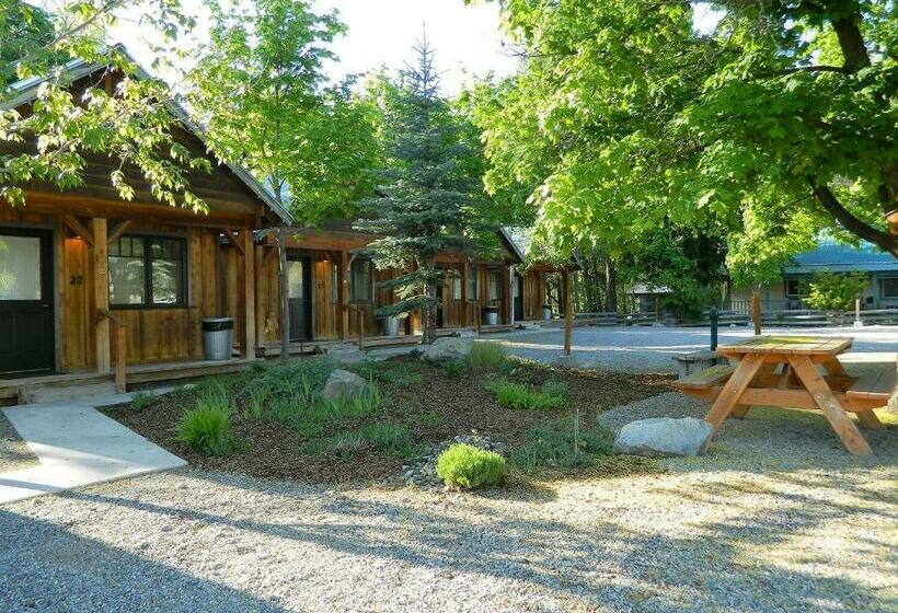 오두막, River's Edge Resort