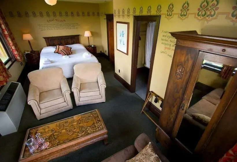 クイーンサイズベッドのスタンダードルーム, Mcmenamins Hotel Oregon