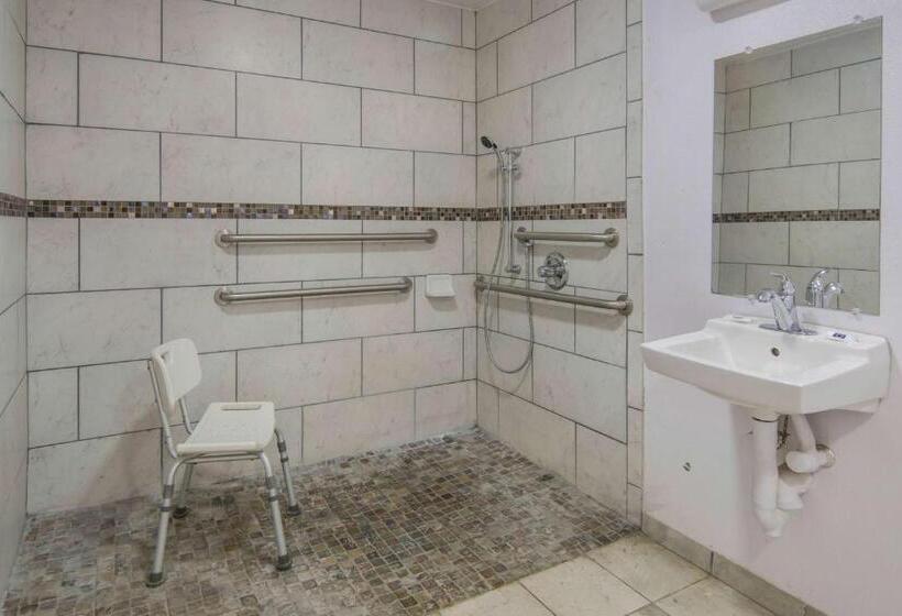اتاق استاندارد برای معلولان, Motel 6 Abilene, Tx
