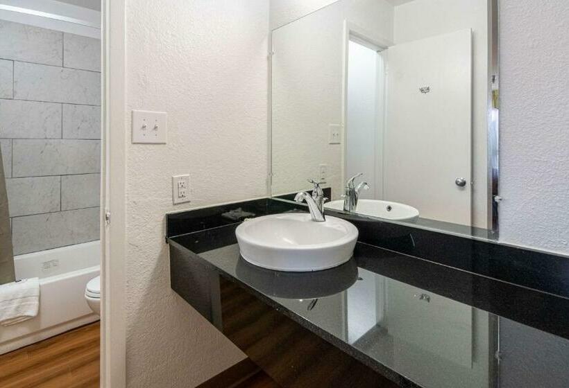 اتاق لوکس با تخت بزرگ, Motel 6 Abilene, Tx