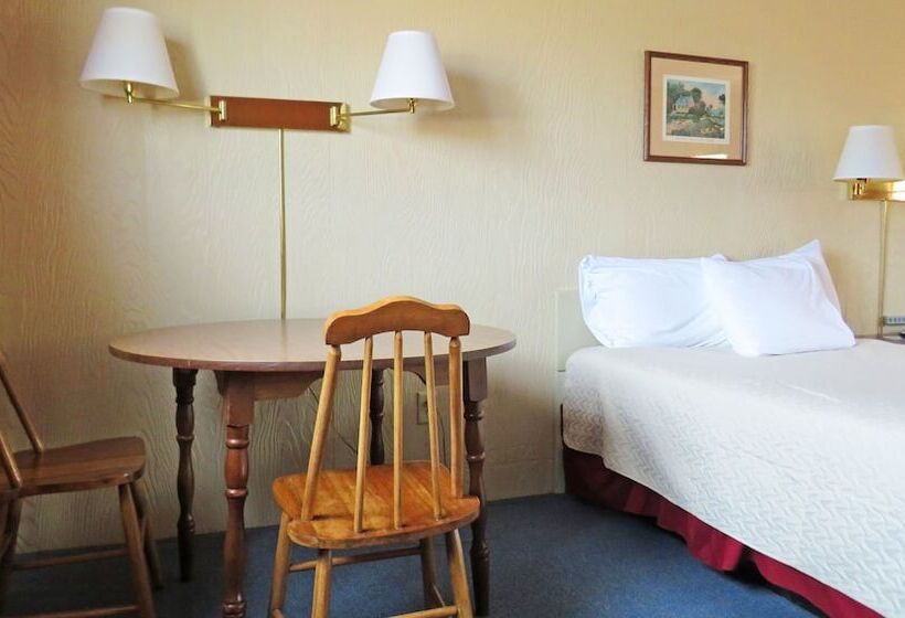 חדר סטנדרט שתי מיטות זוגיות, Indianhead Ironwood Motel