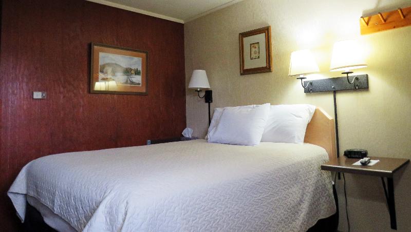 Номер Стандарт, Indianhead Ironwood Motel