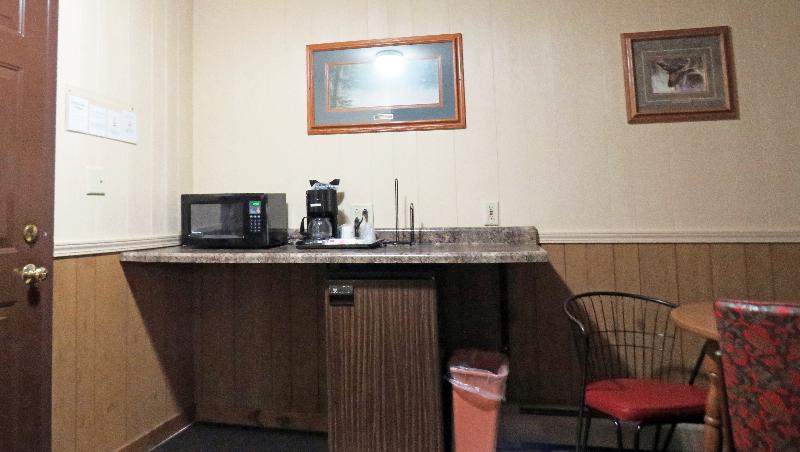 סוויטה, Indianhead Ironwood Motel