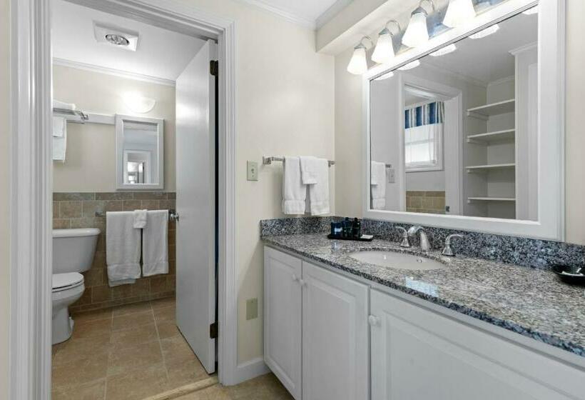 Стандартный Номер Кровать Кинг, The Sparhawk Oceanfront Resort