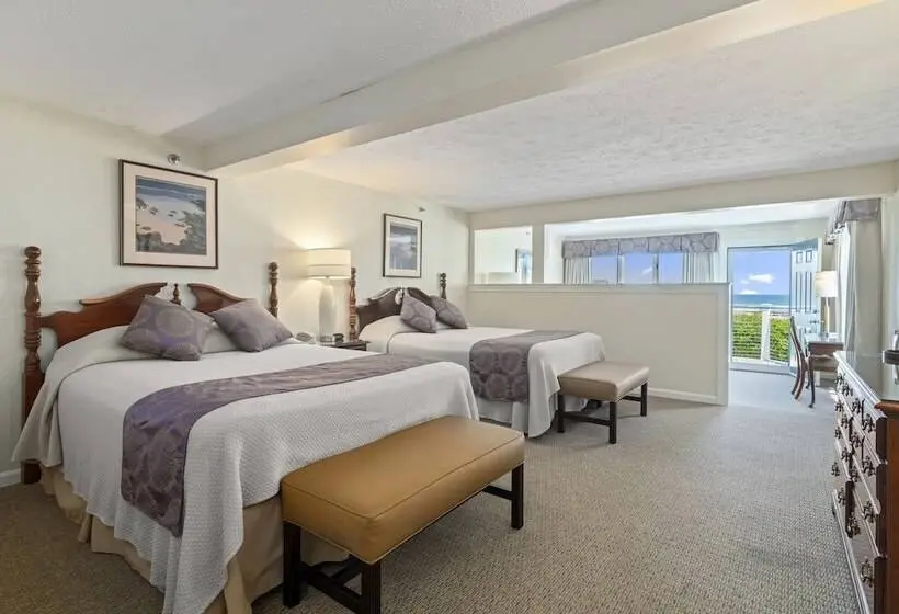Deluxe Neljän Hengen Huone, The Sparhawk Oceanfront Resort