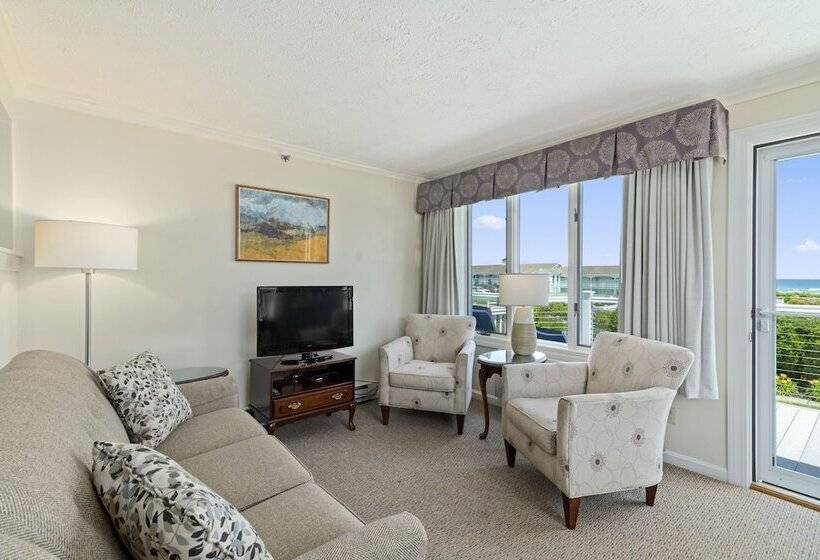 디럭스 4인 룸, The Sparhawk Oceanfront Resort