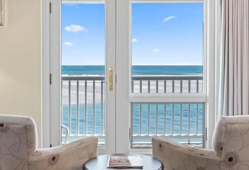 Deluxe Neljän Hengen Huone, The Sparhawk Oceanfront Resort