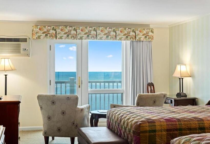 디럭스 4인 룸, The Sparhawk Oceanfront Resort