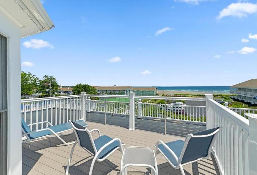 디럭스 룸, The Sparhawk Oceanfront Resort