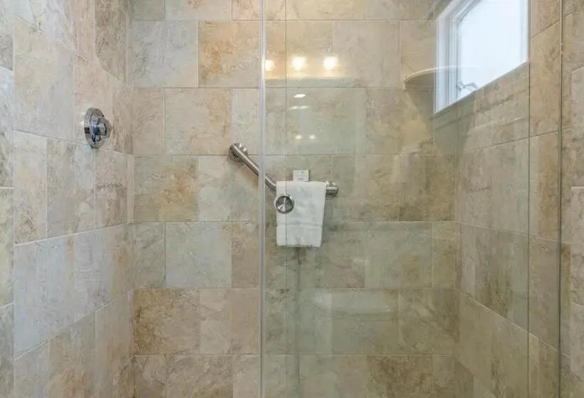 Standard-huone King-vuode, The Sparhawk Oceanfront Resort