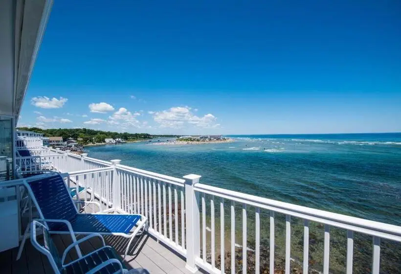 Standard Neljän Hengen Huone, The Sparhawk Oceanfront Resort