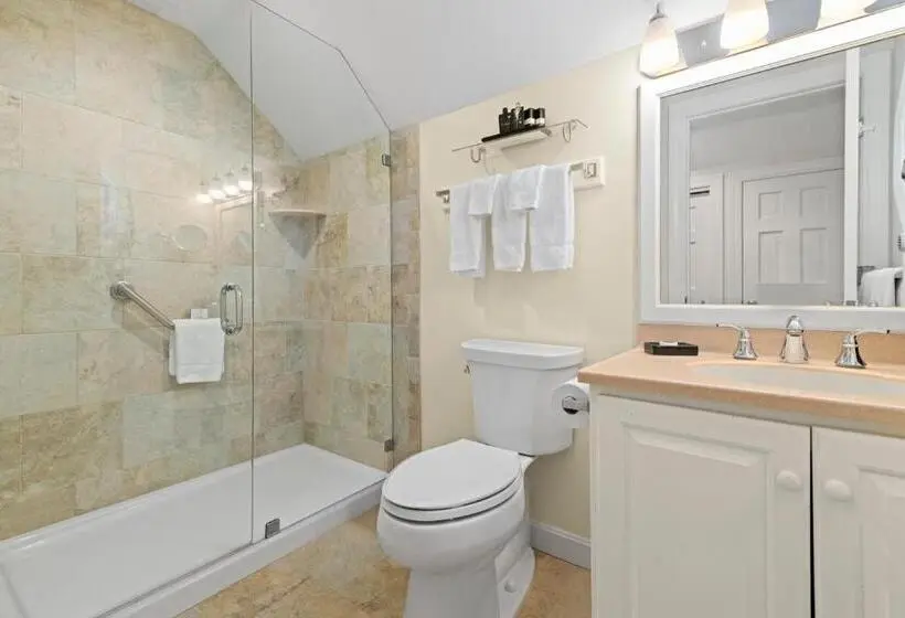 Sviitti King-vuode, The Sparhawk Oceanfront Resort
