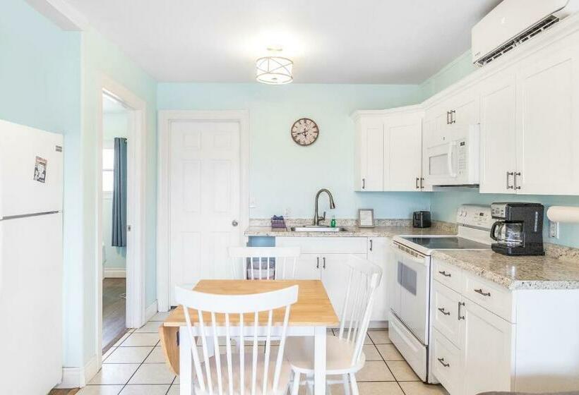 سوئیت 2 خوابه, Tropic Island Resort