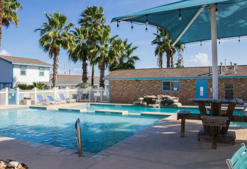 سوئیت 2 خوابه, Tropic Island Resort