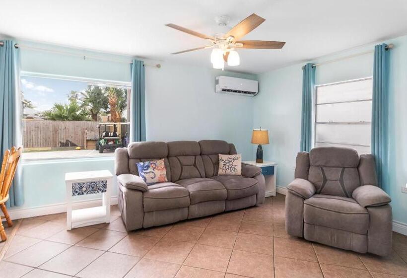 خانه 2 خوابه, Tropic Island Resort