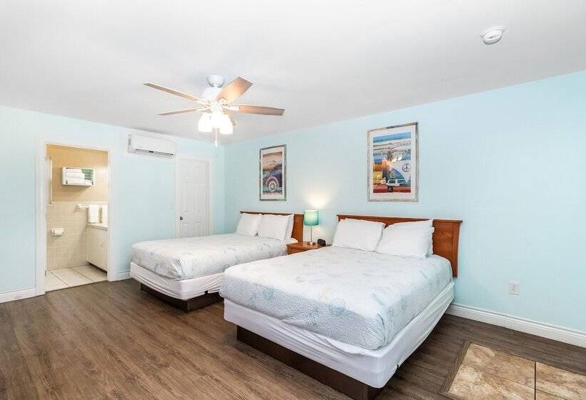 اتاق لوکس, Tropic Island Resort