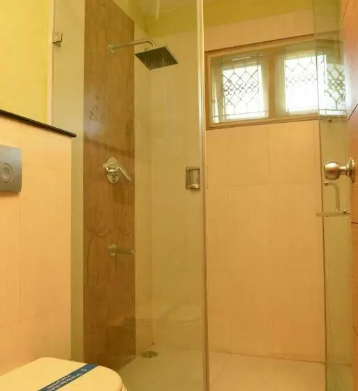 スーペリアールーム, Sree Bharani Hotels