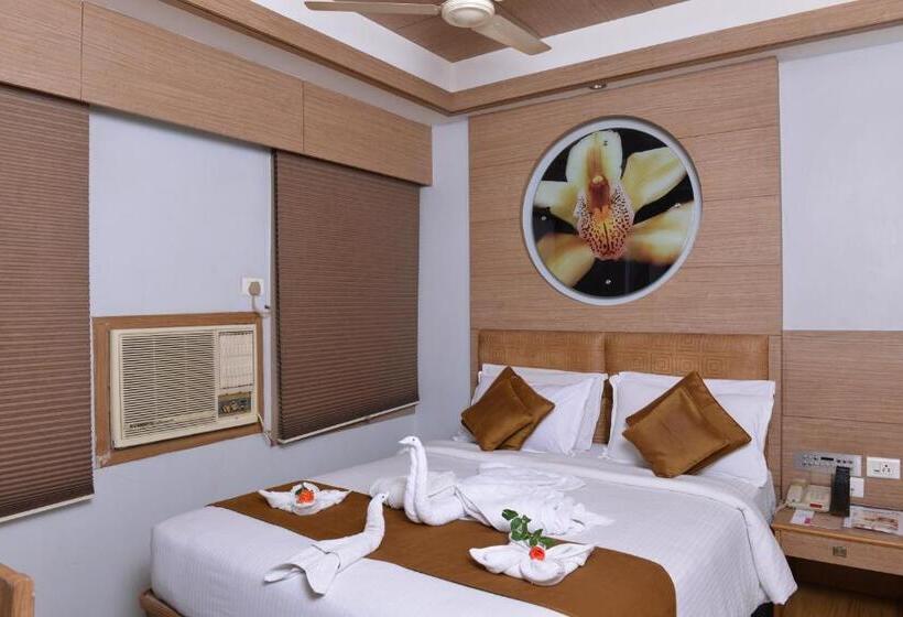 高级大房间, Sree Bharani Hotels