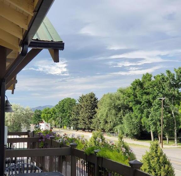 غرفة قياسية, Three Forks Lewis & Clark Motel