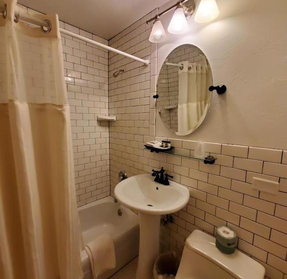Стандартный Номер Кровать Кинг, Three Forks Lewis & Clark Motel